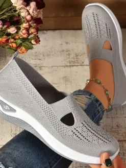 Breathable Anti-Skid Flat Shoes