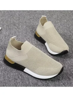 Breathable Flyknit Elastic Sneaker