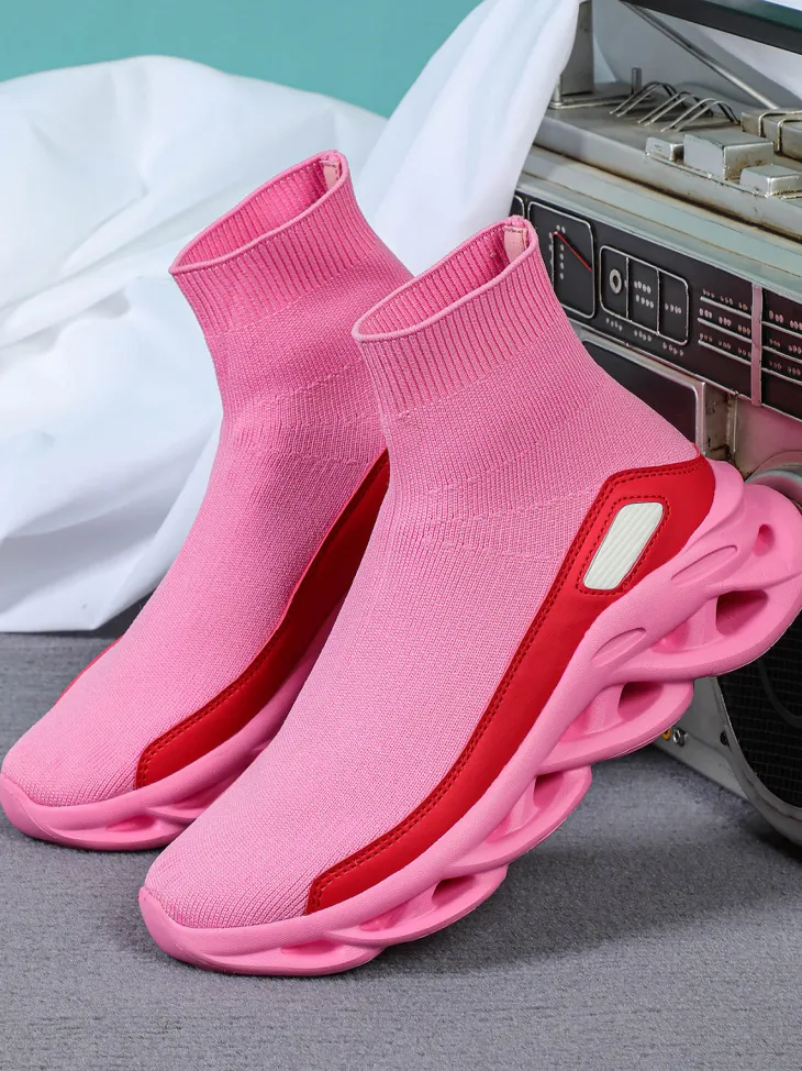 Plus Size Knit Slip-On Sock Sneakers