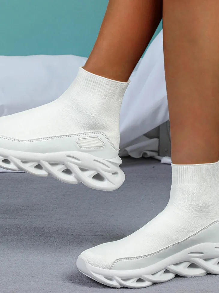 Plus Size Knit Slip-On Sock Sneakers