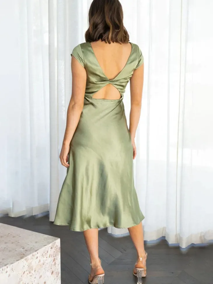 Satin Sleeveless Blackless Midi Dress